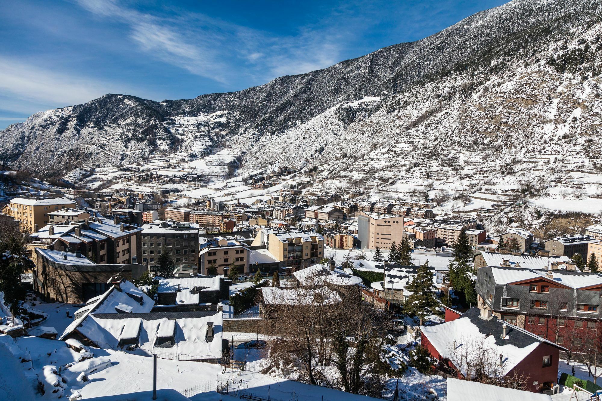 Apartaments Shusski Encamp Exteriér fotografie